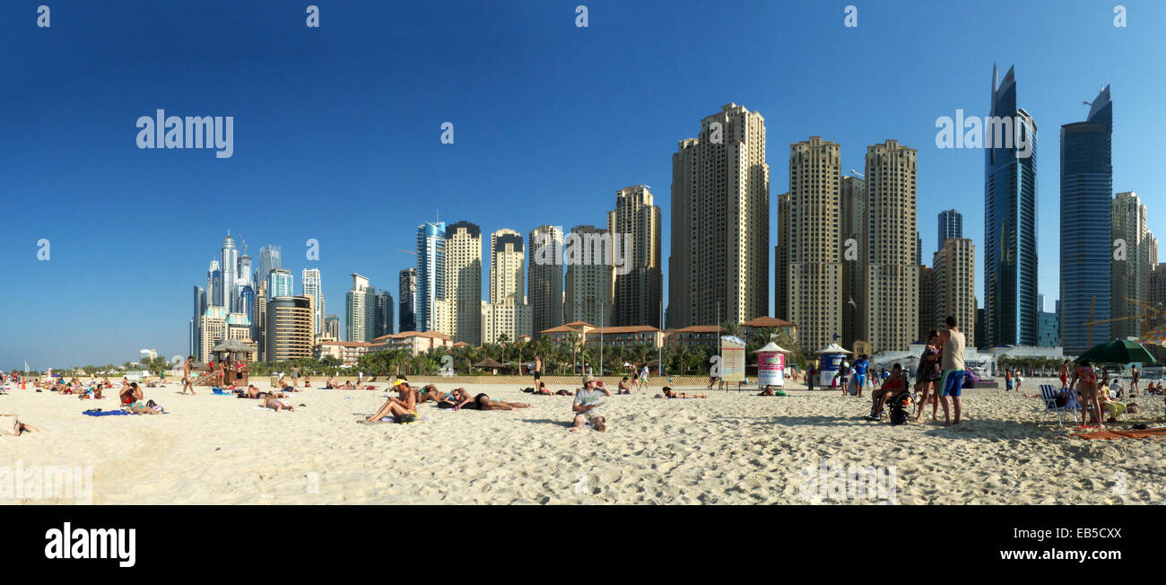 UAE Dubai Skyline Metropolis Dubai Marina skyscrapers n beach Stock Photo