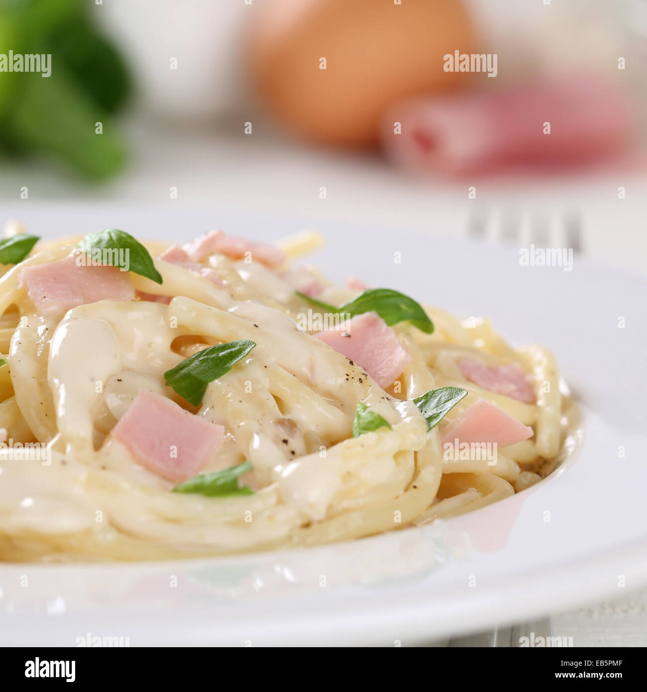 Spaghetti carbonara ham hires stock photography and images Alamy