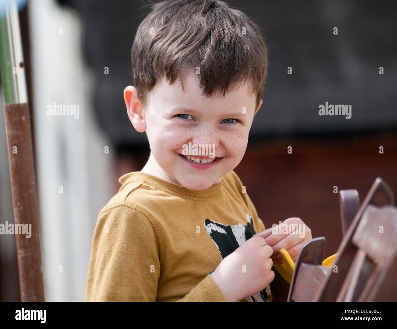 Smiling boy hi-res stock photography and images - Alamy