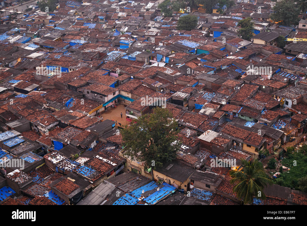 An view over a slum in Jogeshwari - Goreagaon East area in the suburbs of Mumbai, India. Stock Photo