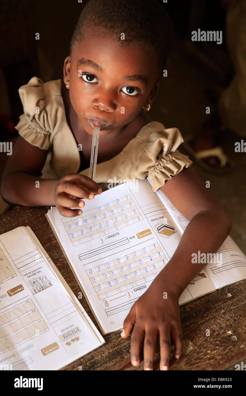 Old african woman note hi-res stock photography and images - Alamy