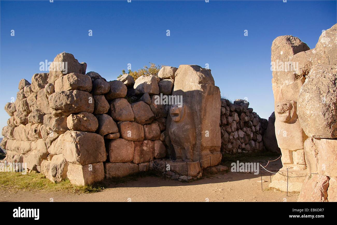 O Portão Do Leão No Sudoeste De Hattusa é Uma Cidade Antiga Localizada  Perto De Bogazale Moderno Na Província Do Coro De Turkeyrsq Foto de Stock -  Imagem de escultura, antigo: 255079008