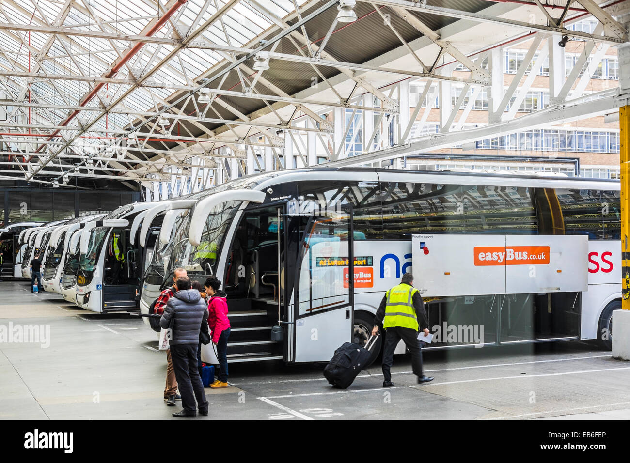 Victoria Coach Station - London Stock Photo - Alamy