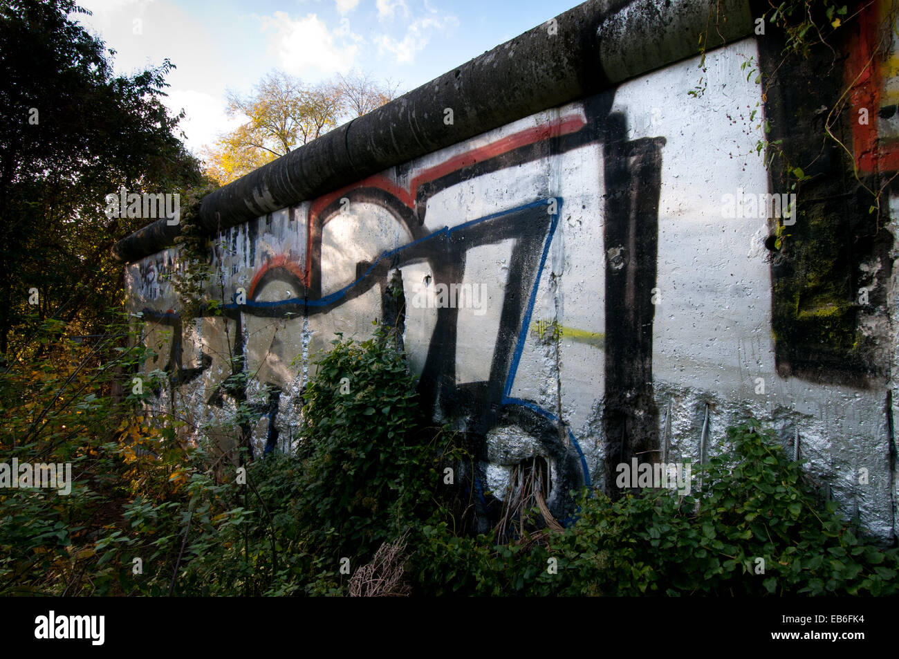 Original Piece Of Berlin Wall At Liesenstrasse In St Hedwig Friedhof Cemetery Berlin Stock Photo Alamy