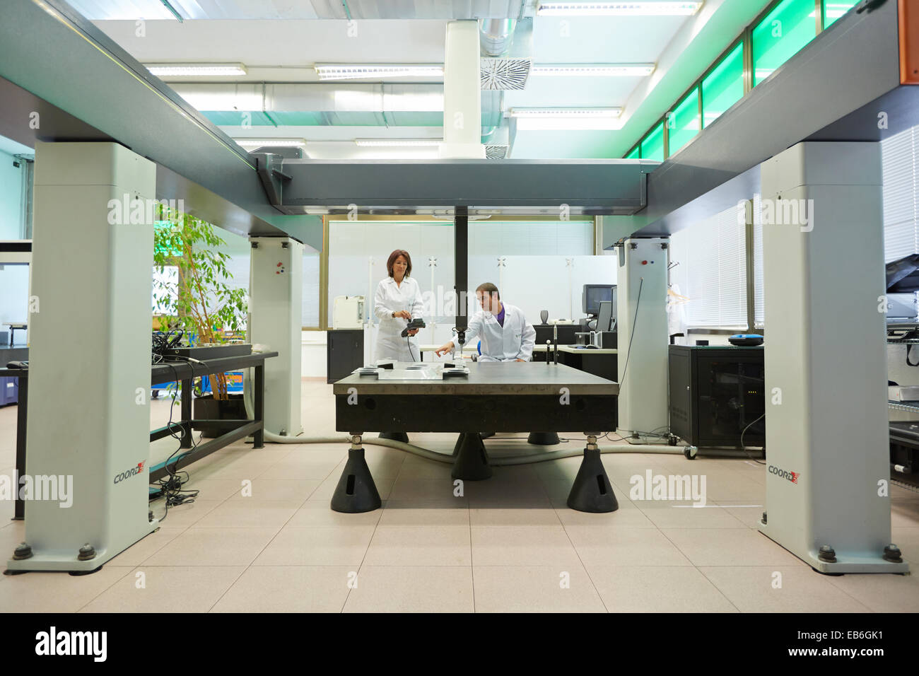 CMM Coord. Coordinate Measuring Machine. Service dimensional measuring