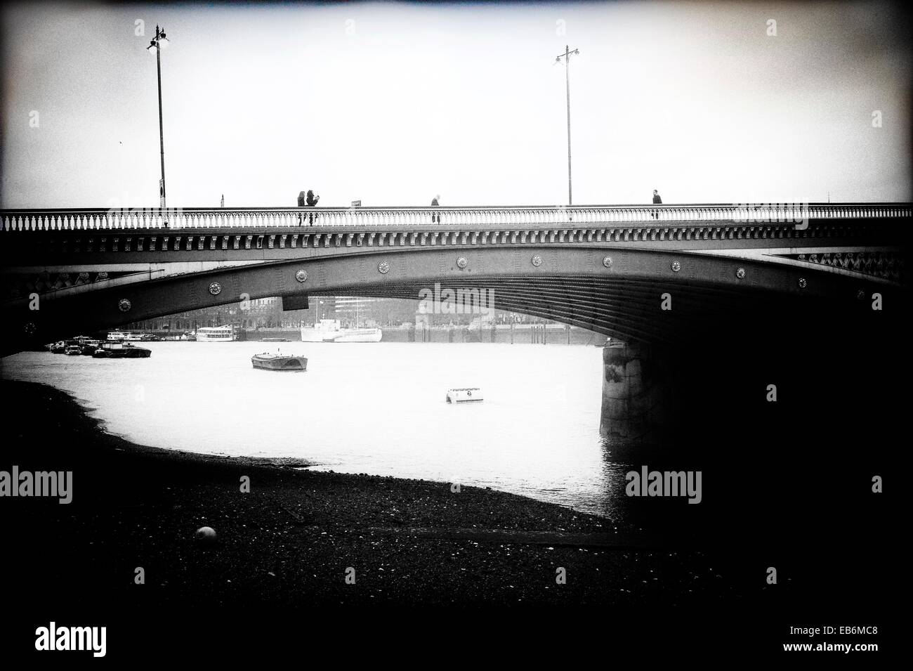 black and white photography Blackfriars Bridge of the River Thames in ...