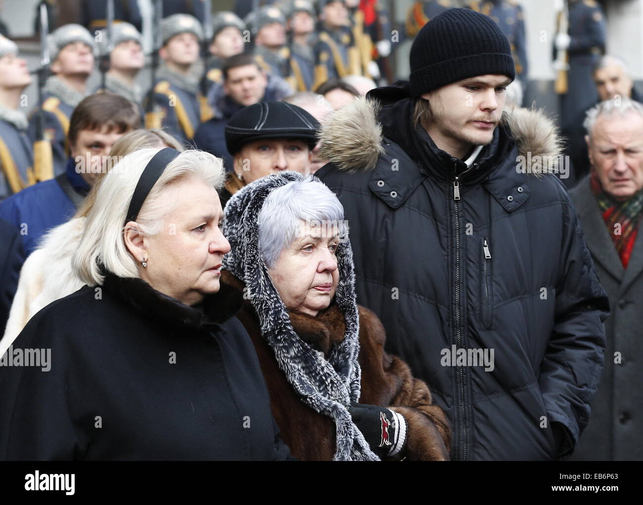 Виктор Тихонов хоккеист жена