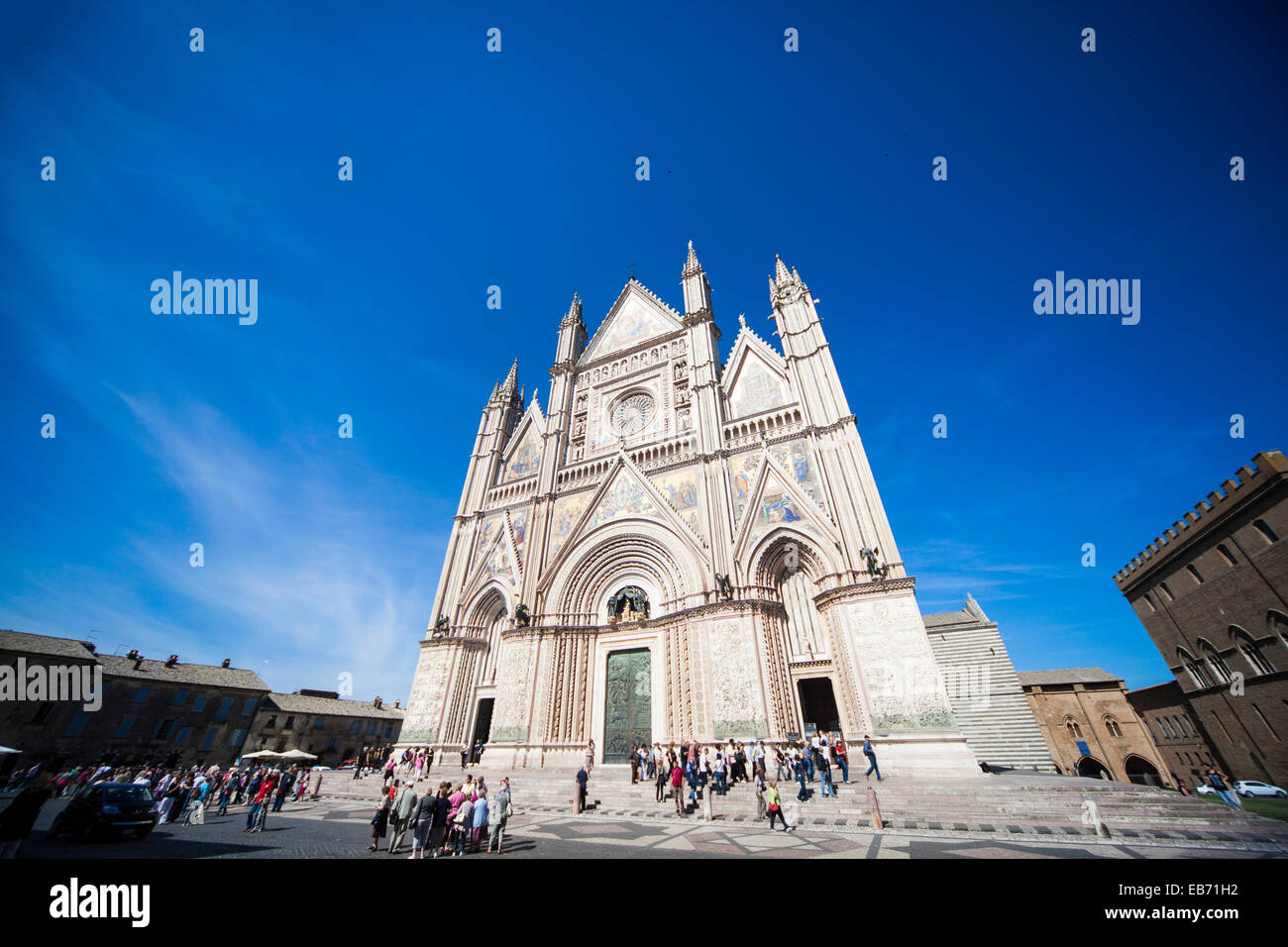Roman catholics cathedrals hi-res stock photography and images - Alamy