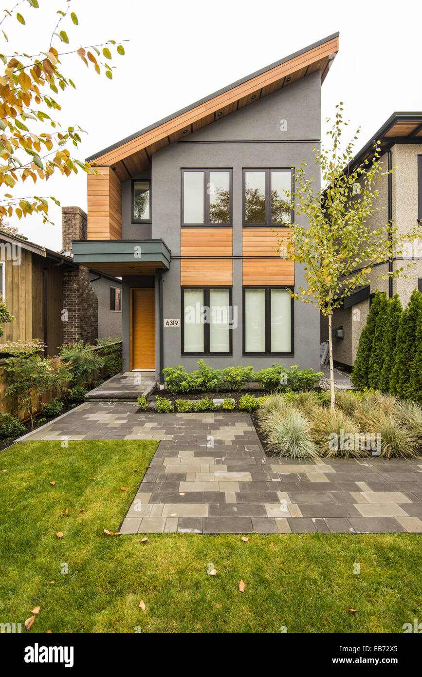 exterior of a new contemporary style house in Kerrisdale area of Vancouver,  BC, Canada Stock Photo - Alamy