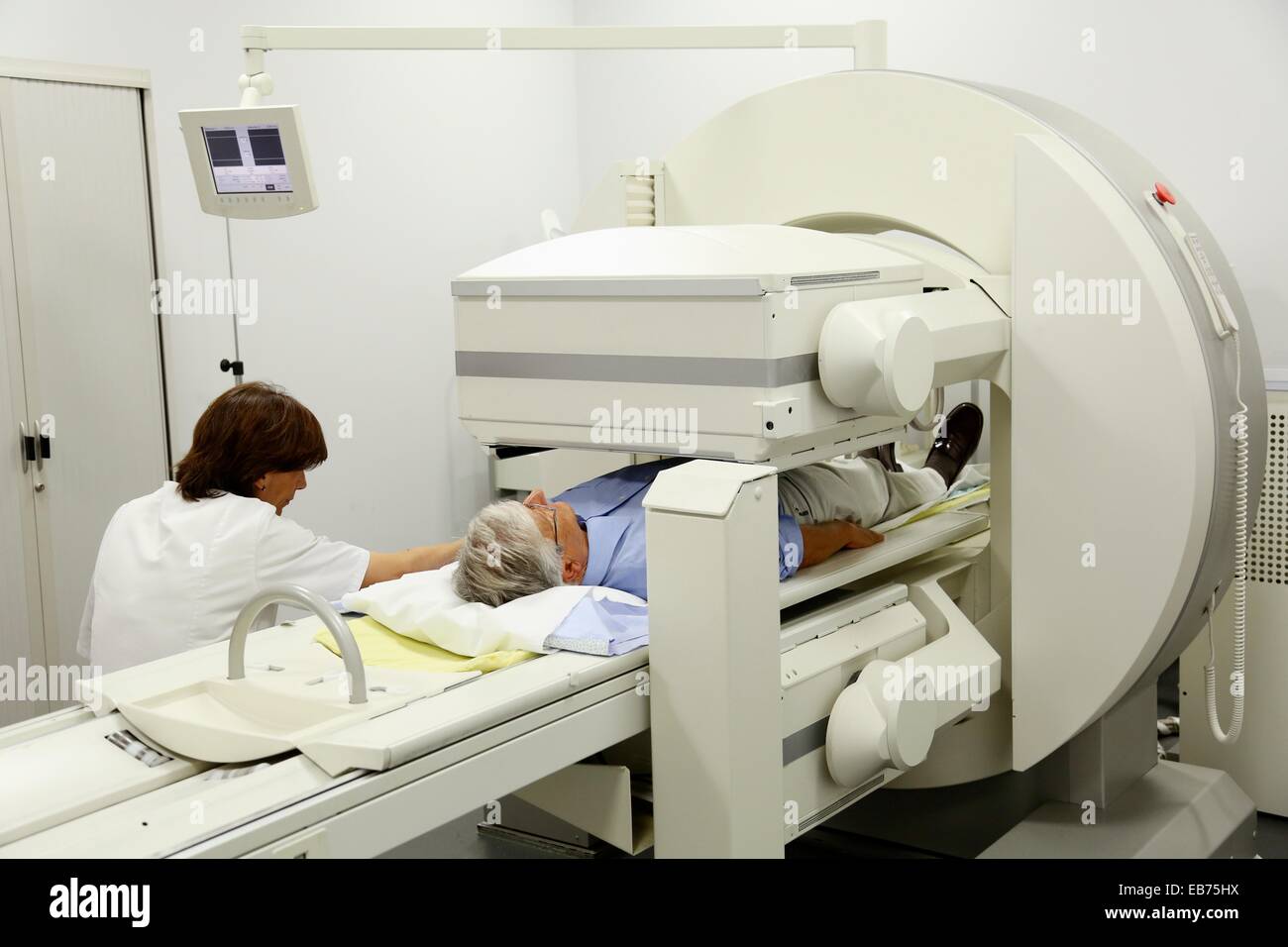 Scintigraphy is form diagnostic test used in nuclear medicine wherein