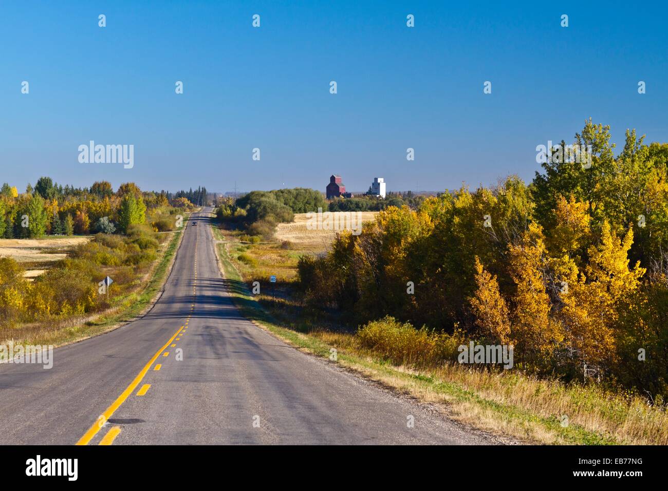 Grain elevators at Weldon, Saskatchewan, Canada Stock Photo Alamy