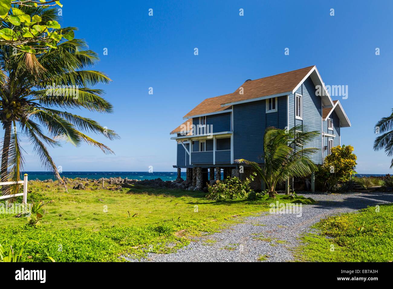 A beach home at Flowers Bay, Roatan, Honduras Stock Photo Alamy