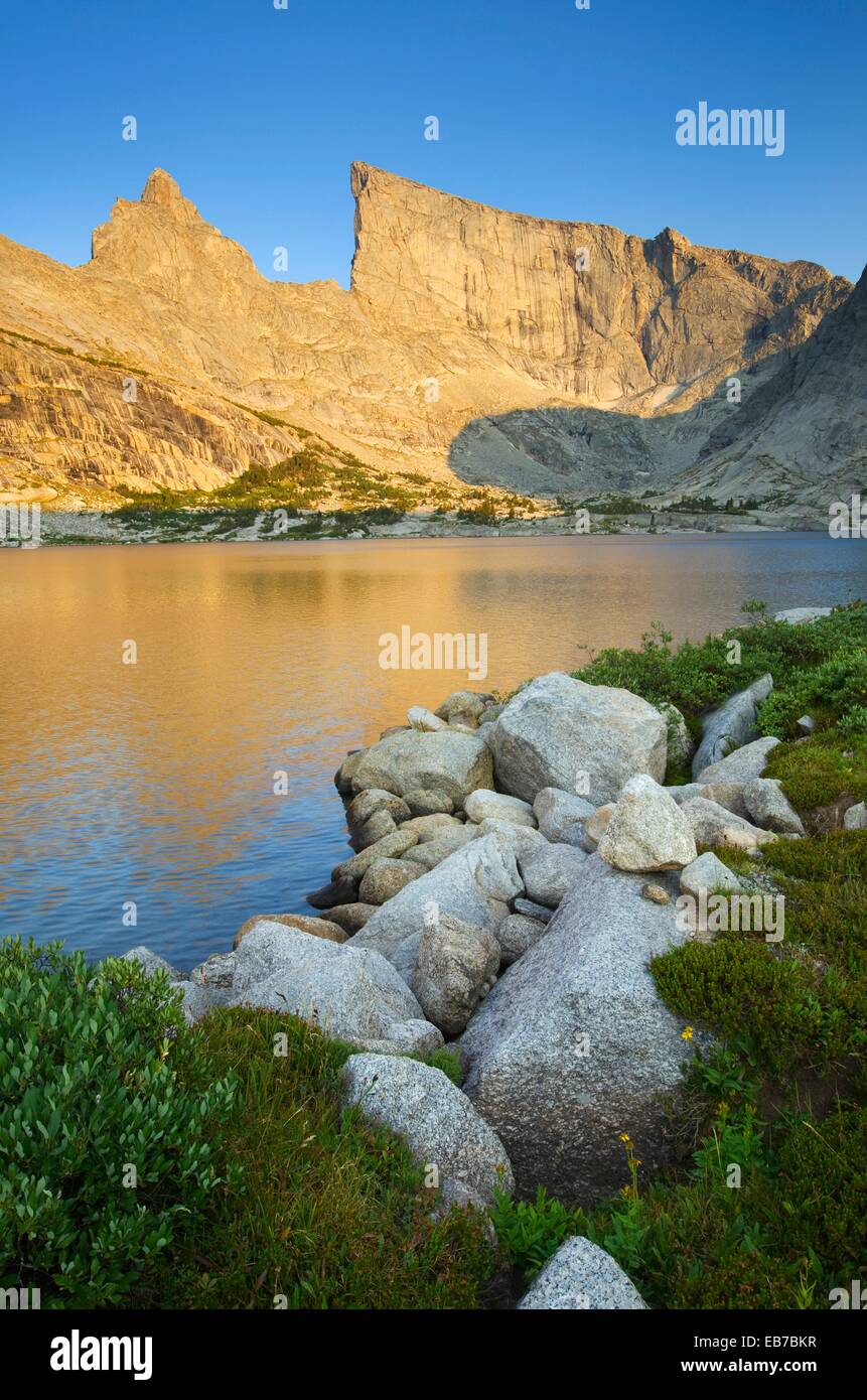 Deep Lake and East Temple Peak, Bridger Wilderness in the Wind River