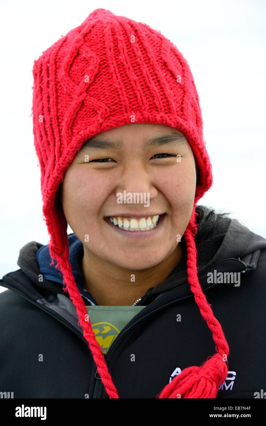Inuit woman portrait hi-res stock photography and images - Alamy