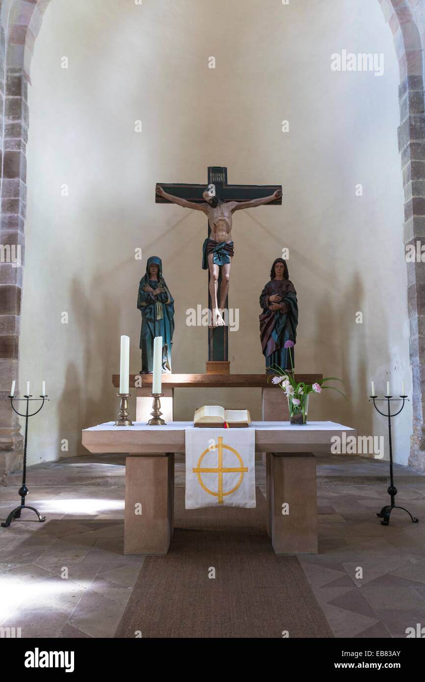 Altar medieval hi-res stock photography and images - Alamy