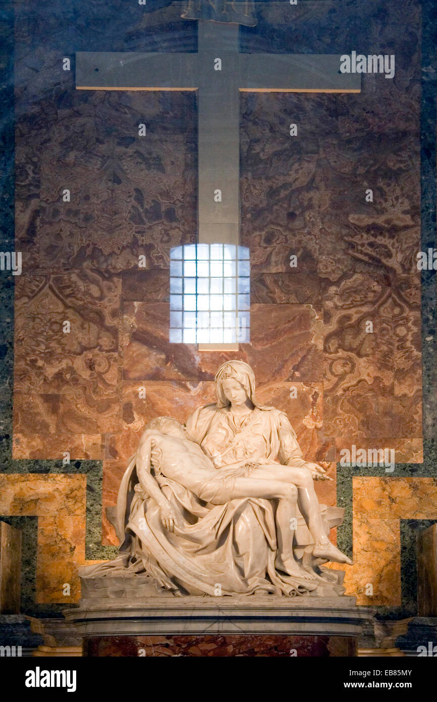 Pieta, marble sculpture by Michelangelo. St. Peter´s Basilica, Vatican City.  Italy Stock Photo