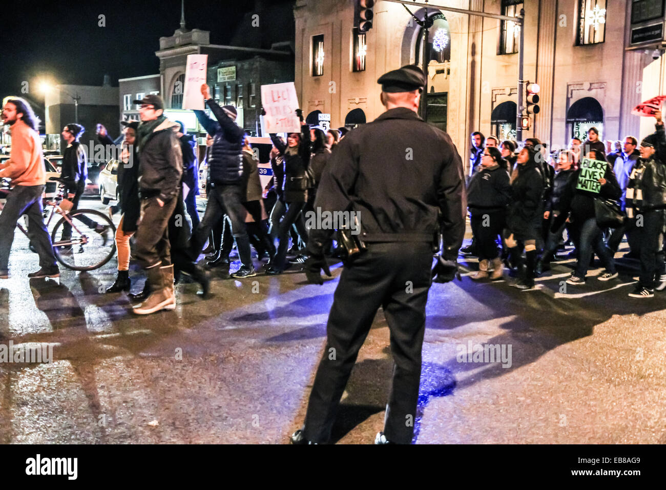 Northampton, Massachusetts, USA. 25th November, 2014. A police officer ...