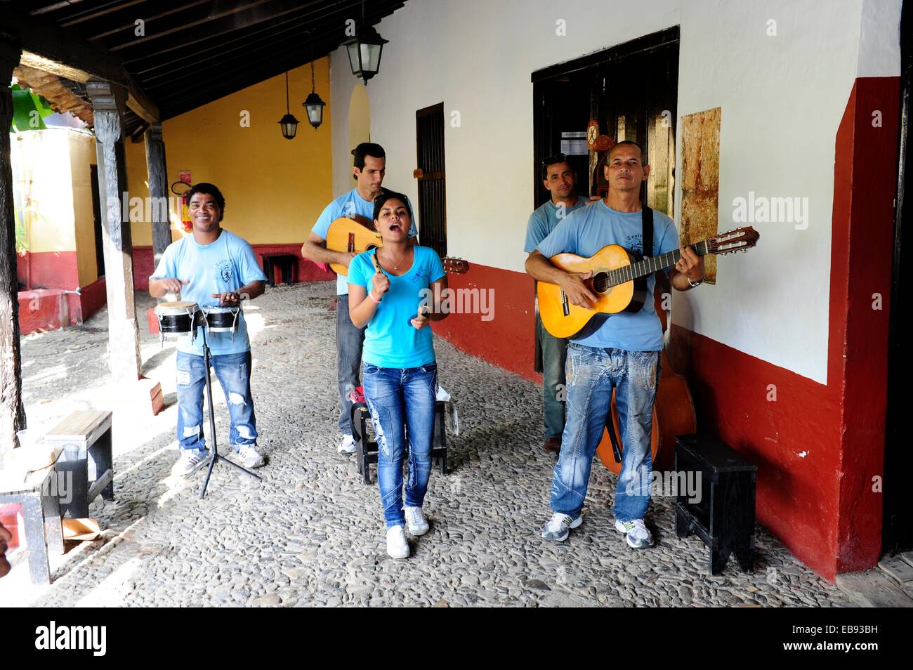 Instrument cuba hi-res stock photography and images - Alamy