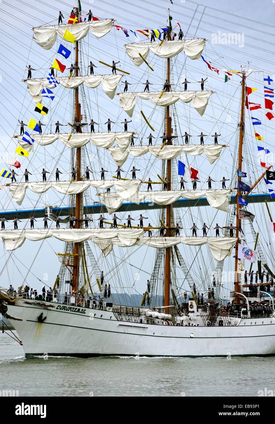 sailors on Cuauhtémoc Mexican sailing vessel threemasted barque