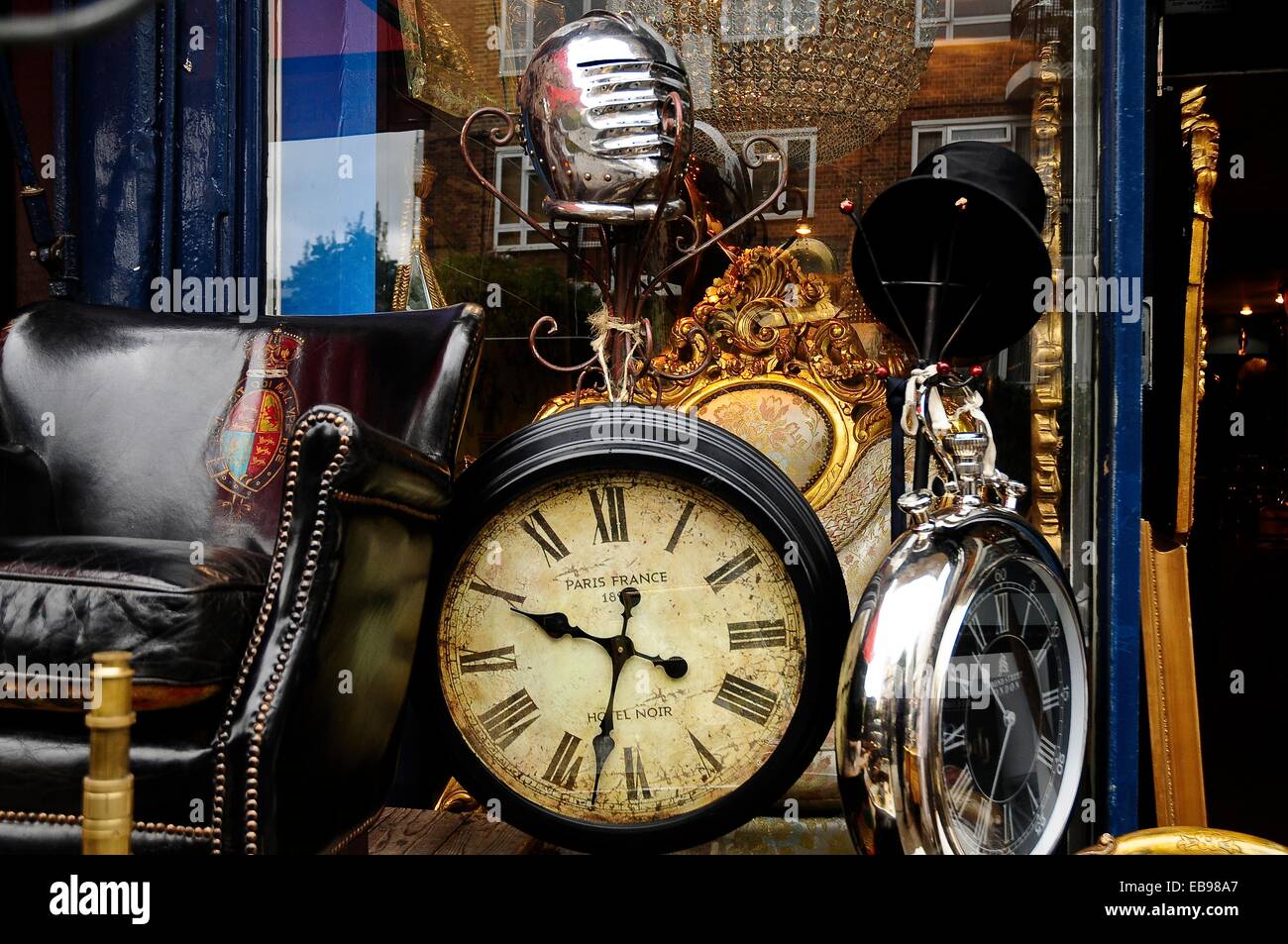 Antique clock shop hires stock photography and images Alamy