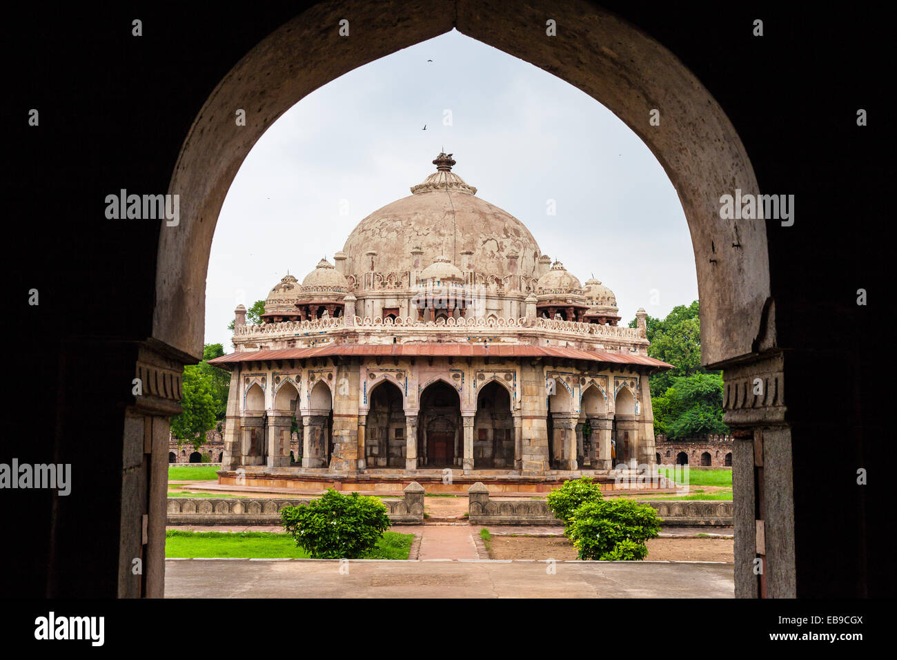 Humayun's tomb is a complex of buildings in Mughal architecture built as Mughal Emperor Humayun's tomb Stock Photo