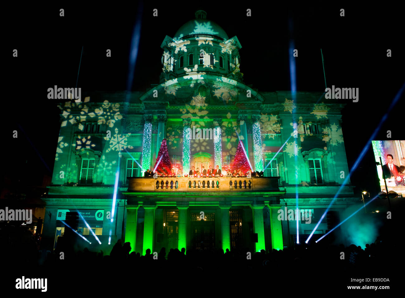 Hull, UK. 27th Nov, 2014. The Christmas lights switch on and fireworks