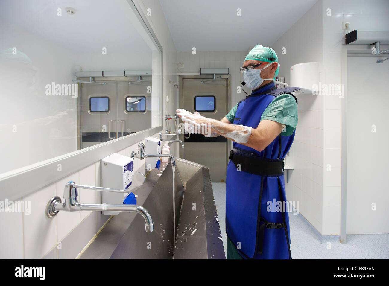 Surgical Scrub, Handwashing, Operating Room, Surgery, Hospital Donostia,  San Sebastian, Gipuzkoa, Basque Country, Spain Stock Photo - Alamy