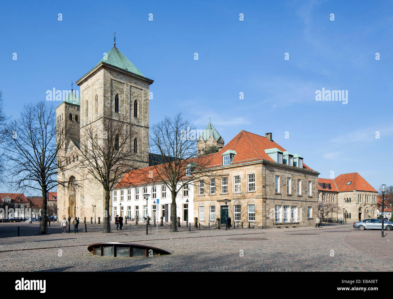 Cathedral of St. Peter, Cathedral Church of the Diocese of Osnabrück, Forum am Dom with Domschatzkammer cathedral treasury, Stock Photo