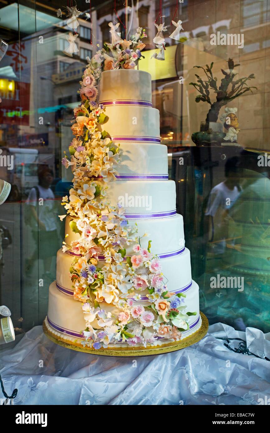 Cake, Chinatown, Manhattan, New York City USA Stock Photo Alamy
