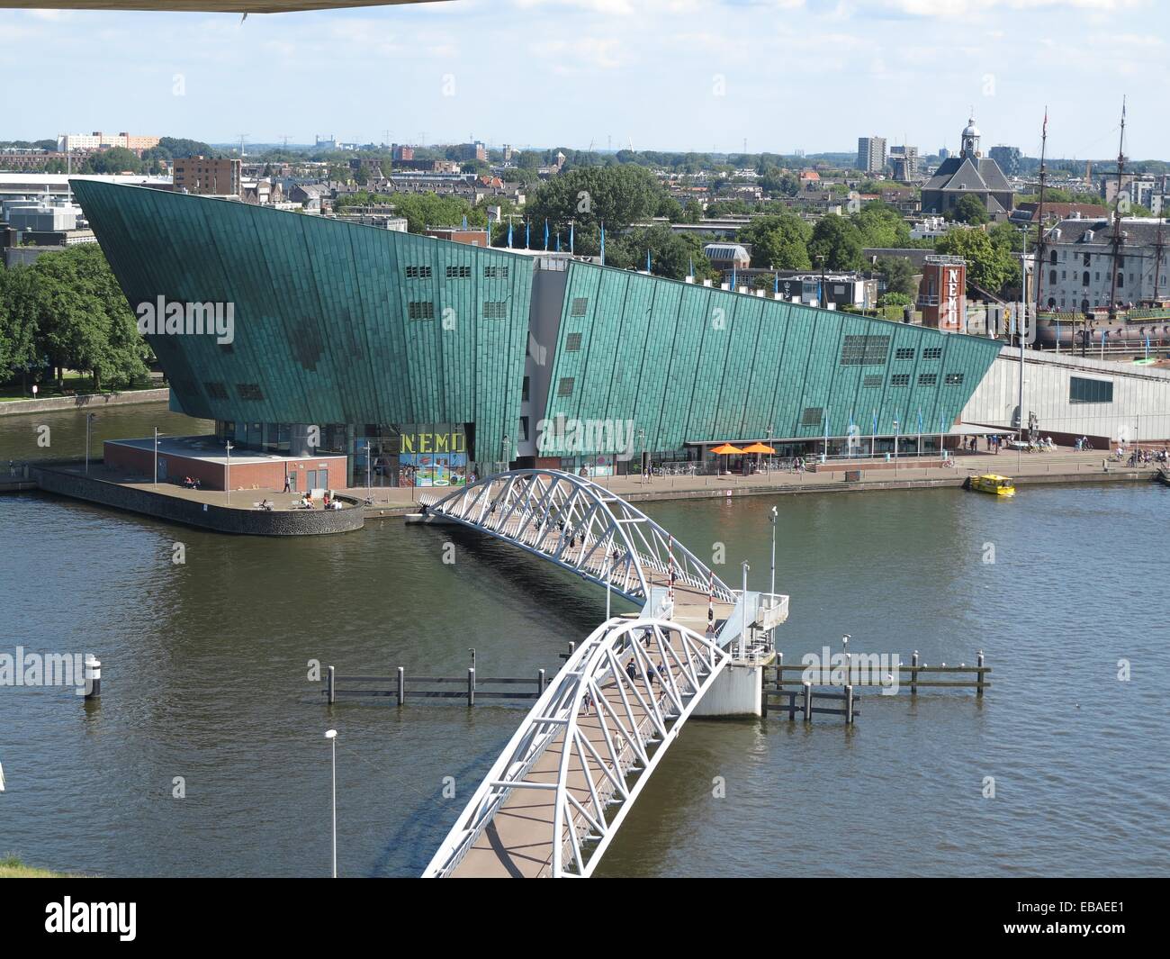 Nemo museum in Amsterdam, by Renzo Piano Stock Photo - Alamy