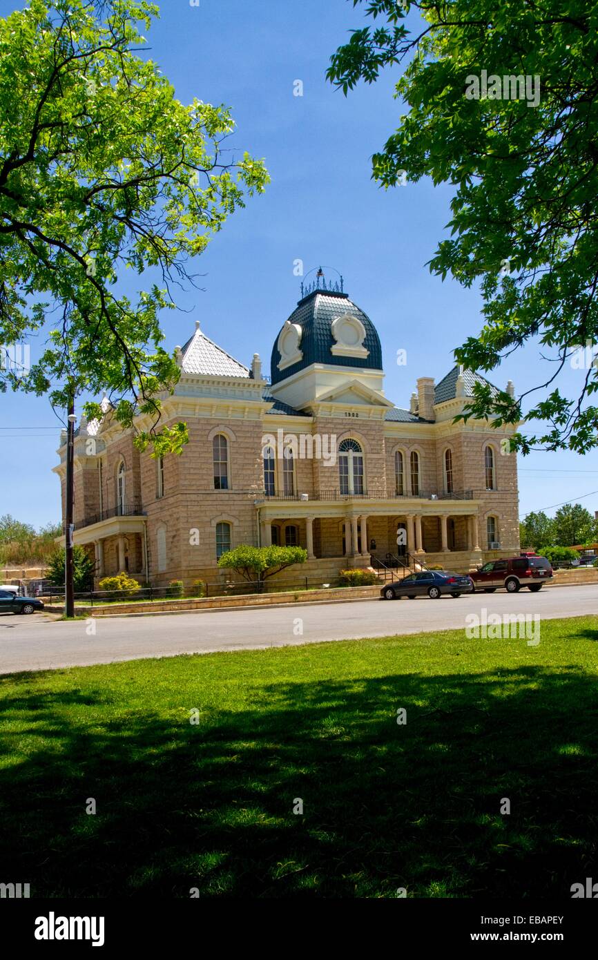 Crockett County Courthouse, Ozona, Texas, USA Stock Photo Alamy