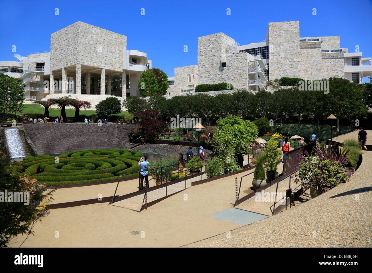 7.226 foto e immagini di Paper Forest - Getty Images