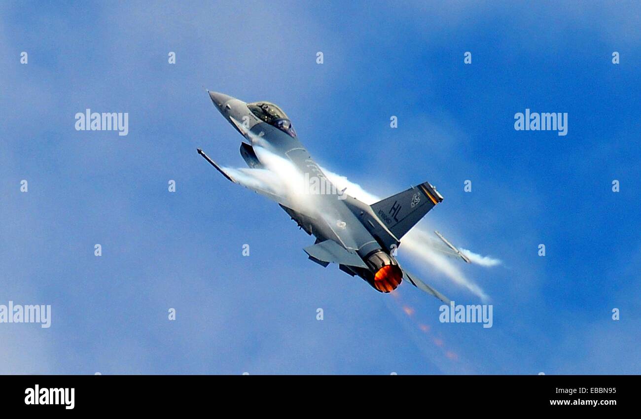 An F16 Fighting Falcon takes to the air at the Defenders of Freedom