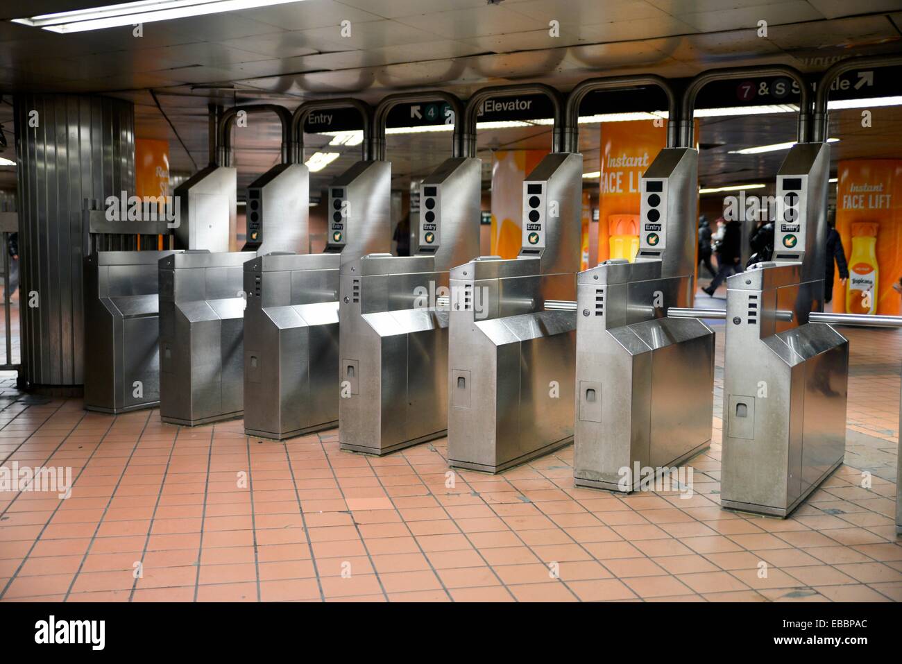 Subway Turnstiles At Grand Central Station New York Ny Usa Stock Photo Alamy