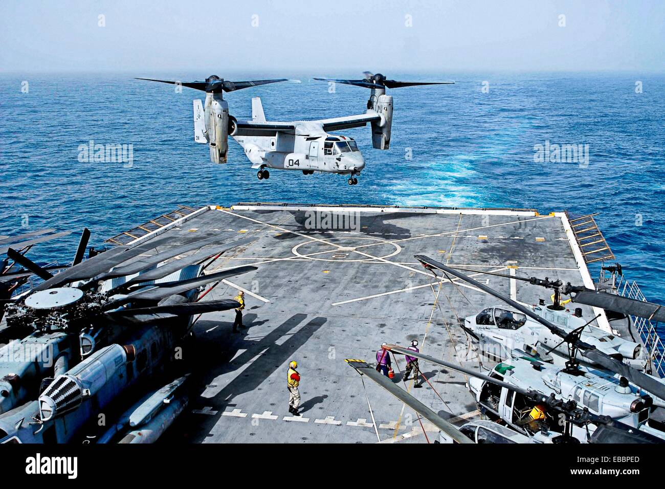100617-N-3358S-042 U S  5TH FLEET AREA OF RESPONSIBILITY June 17, 2010 An MV-22B Osprey assigned to the Golden Eagles of Marine Stock Photo