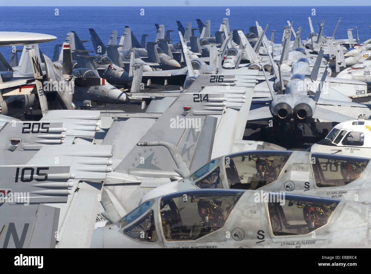 SOUTH CHINA SEA (Apr. 6, 2007) - Aircraft assigned to Carrier Air Wing (CVW) 14 are stacked on the bow of USS Ronald Reagan Stock Photo