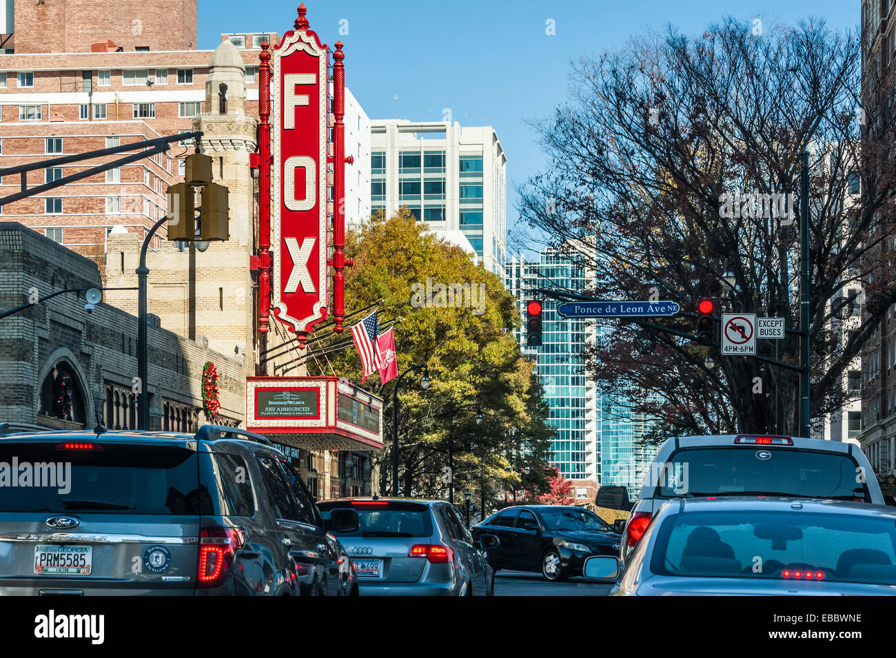 Atlanta traffic hi res stock photography and images Alamy