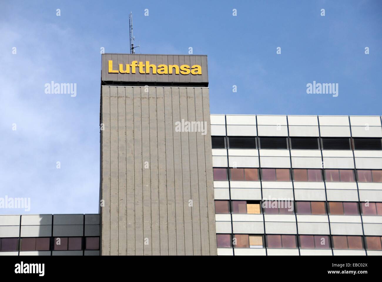 Lufthansa headquarters in Cologne Stock Photo Alamy