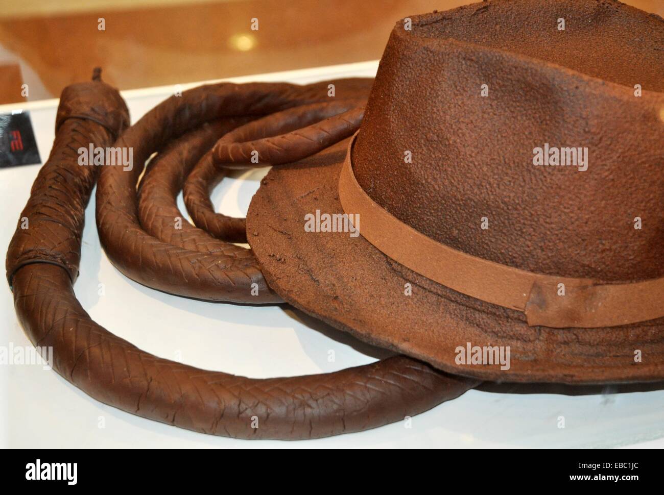 Indiana jones hat hi-res stock photography and images - Alamy