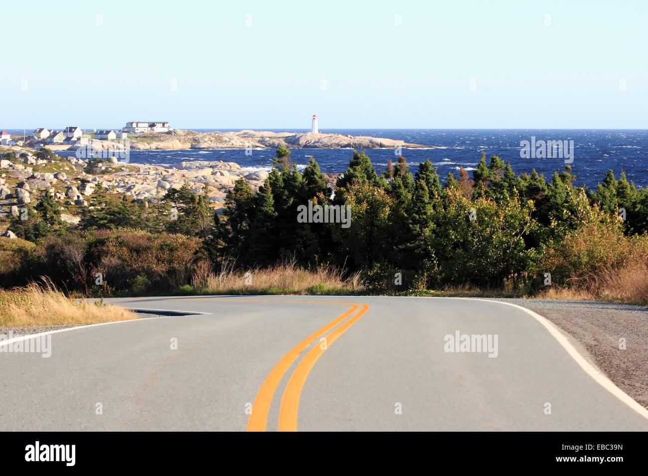 route 333 Peggy´s Cove Road, Lighthouse route, showing Peggy´s Cove
