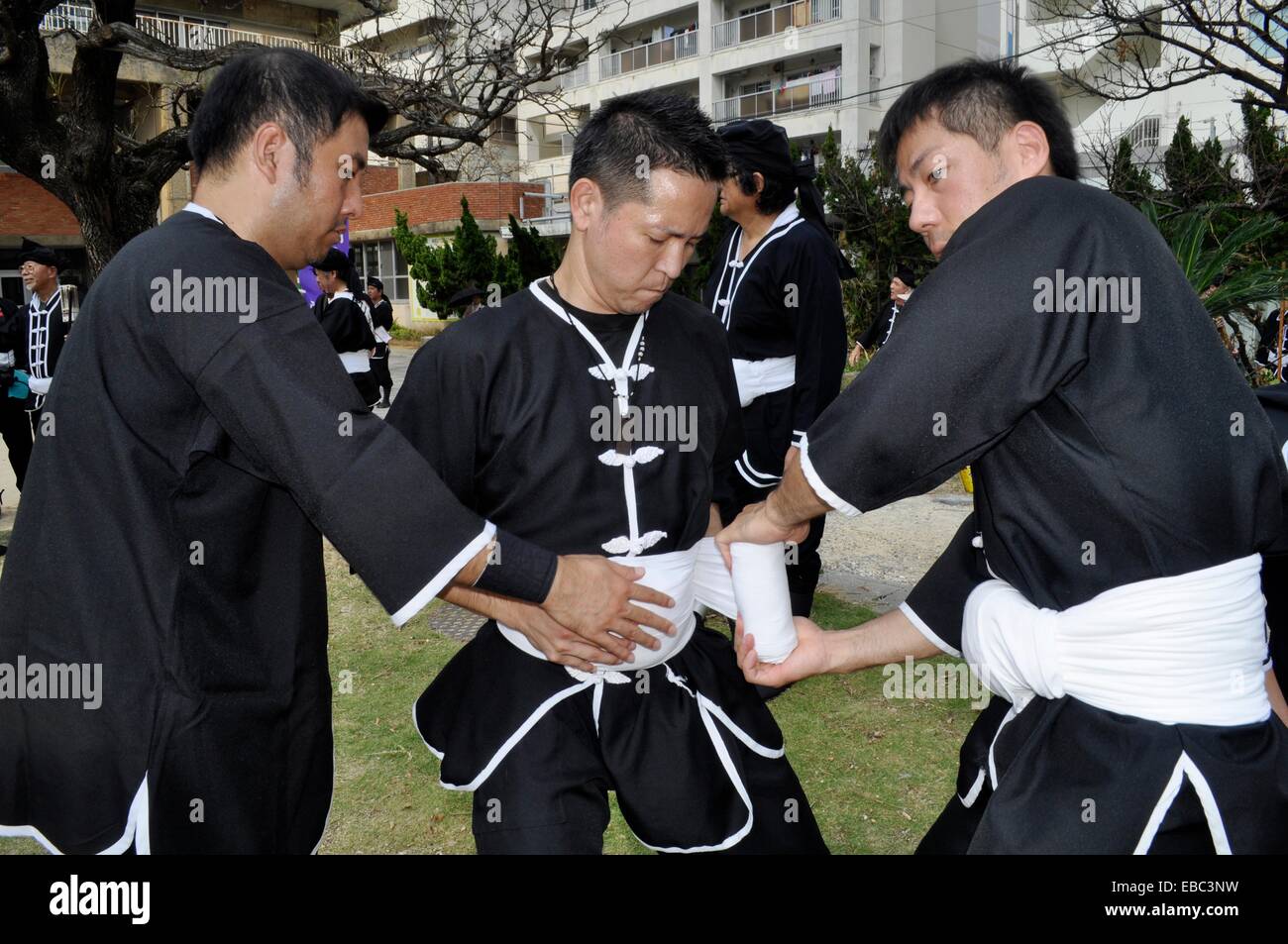 Okinawan man in traditional costume hi-res stock photography and images ...