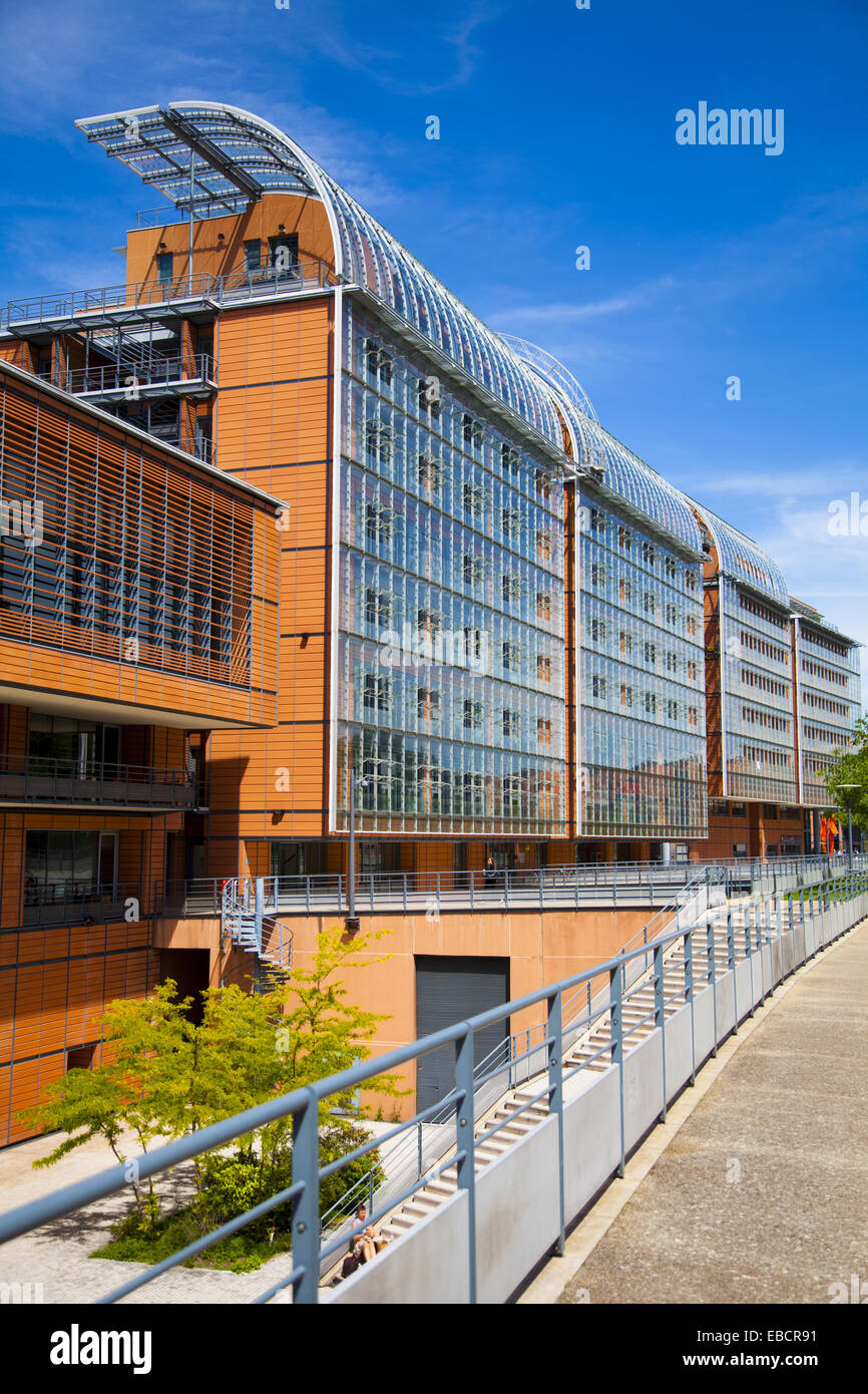 PALAIS DE CONGRES, CITE INTERNATIONAL, LYON, FRANCE, Architect RENZO PIANO  BUILDING WORKSHOP. Cite Centre de Congrès Lyon, Lyon Stock Photo - Alamy