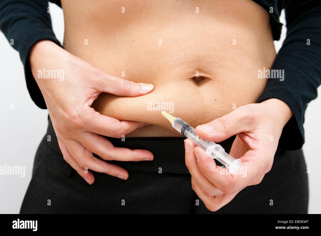 Subcutaneous injection hires stock photography and images Alamy