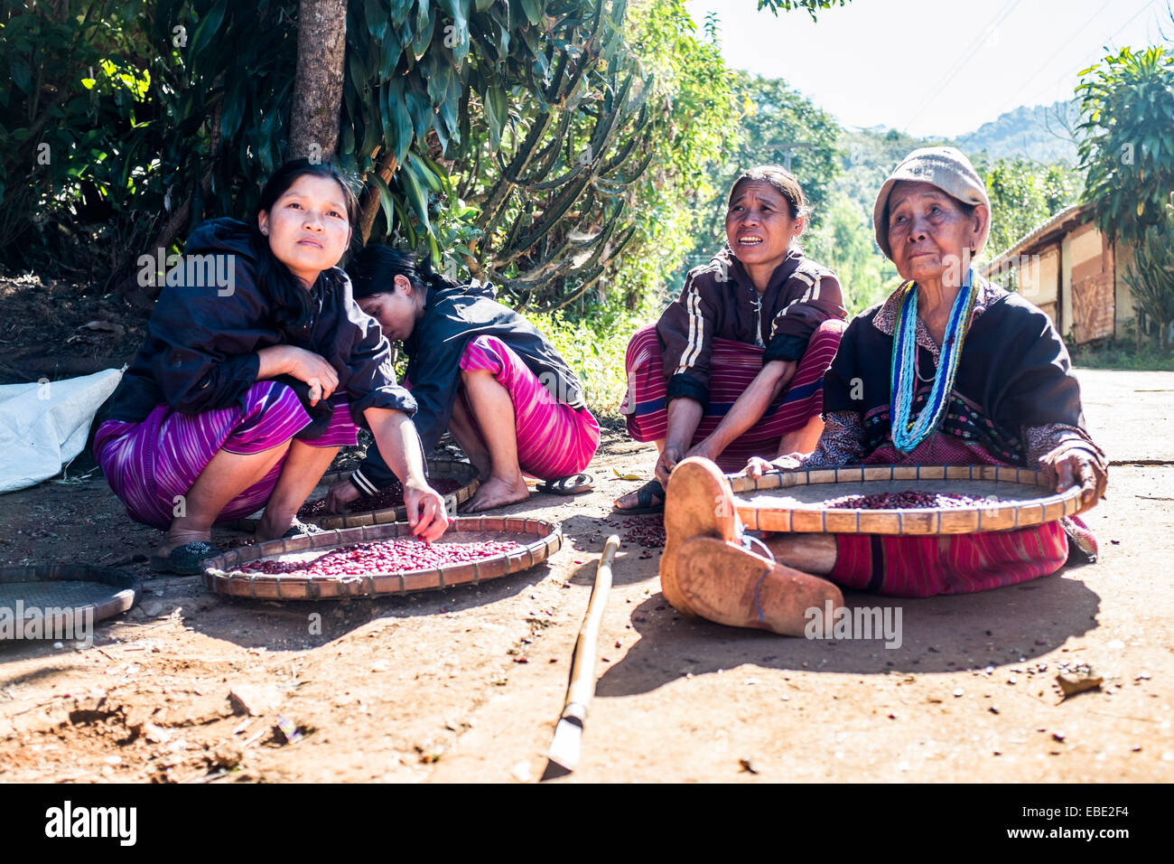 Karen hill tribe hi-res stock photography and images - Alamy