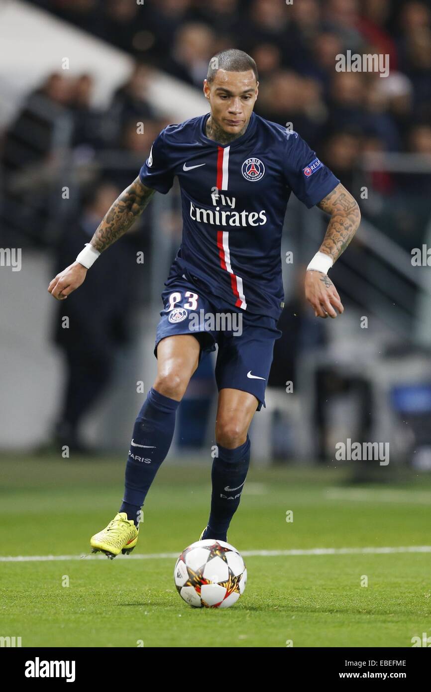 Gregory van der Wiel (PSG), MARCH 6, 2013 - Football / Soccer : UEFA  Champions League Round of 16, 2nd leg match between Paris Saint-Germain 1-1  Valencia CF at Parc des Princes