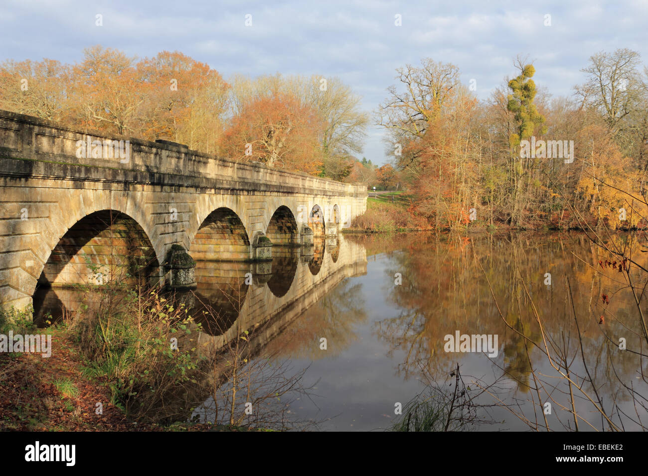 Virginia Water, Surrey, England, UK. 29th November 2014. The fivearch