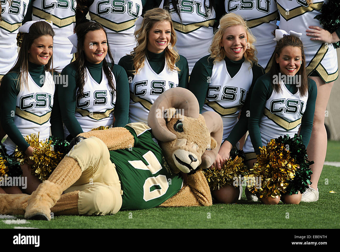 Cheerleaders mascot hires stock photography and images Alamy
