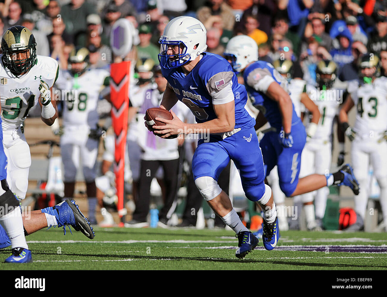 Colorado Springs, Colorado, USA. 28th Nov, 2014. Air Force quarterback ...