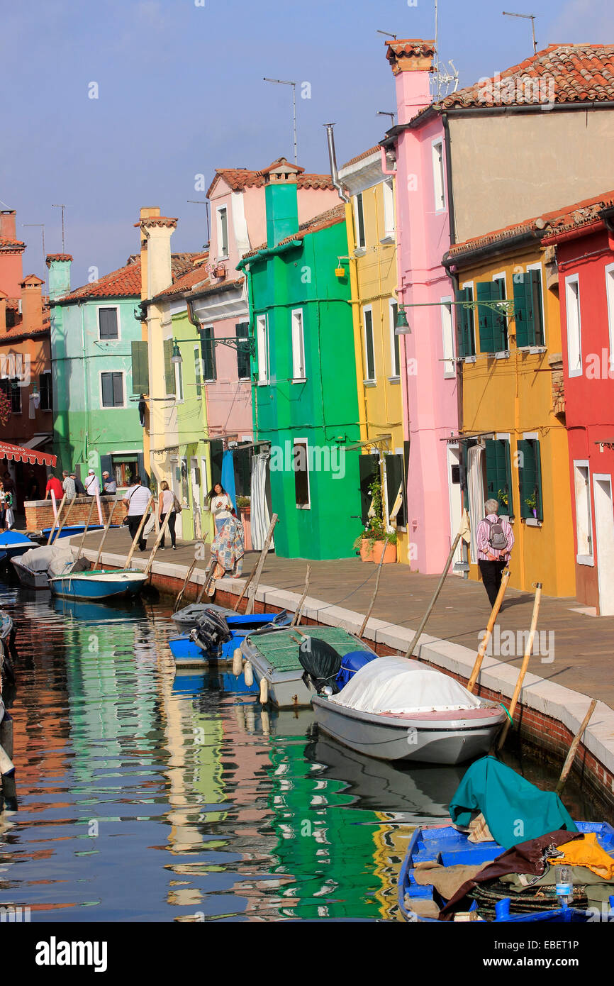 Venice Italy Burano colorful houses along island canals Stock Photo - Alamy