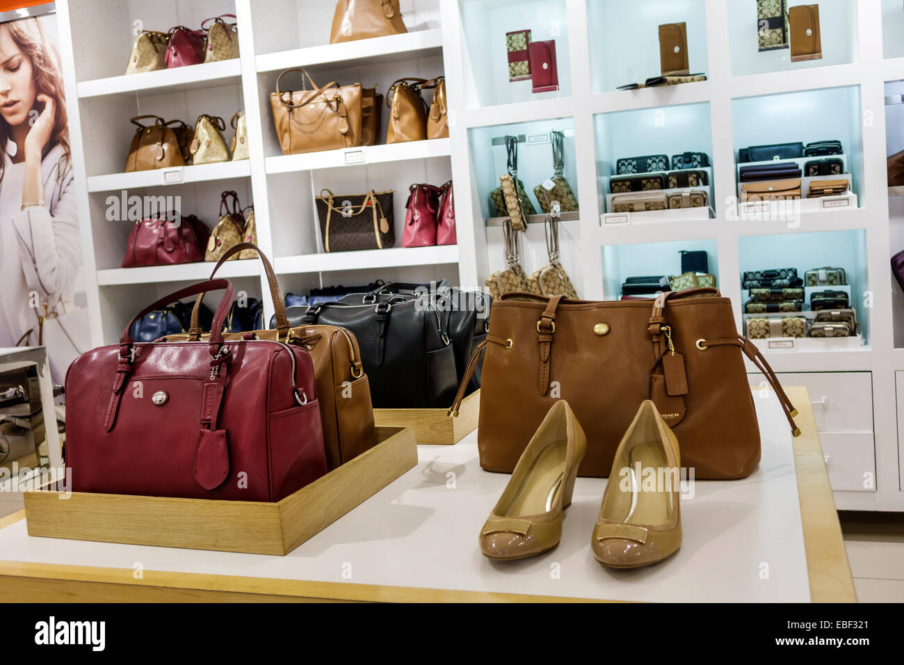 Ladies purse top shop near me